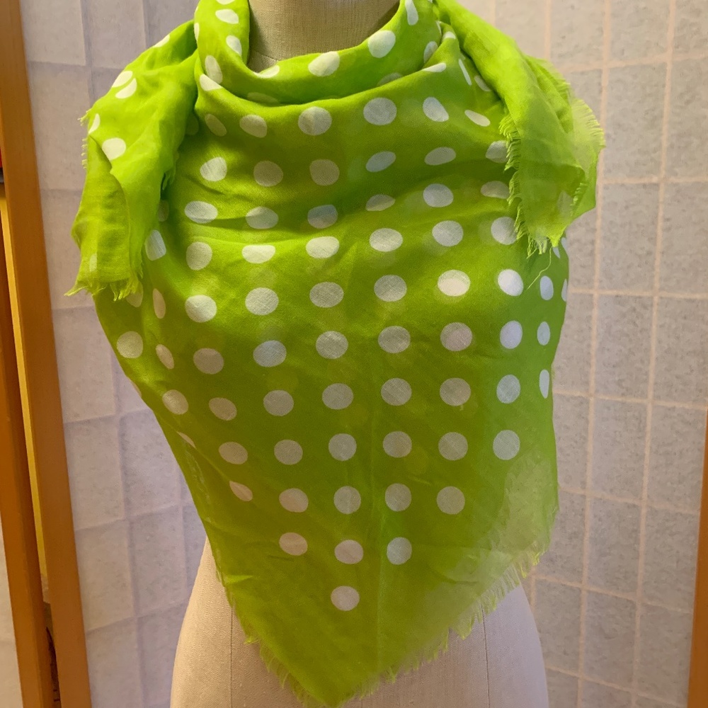 Spring green scarf w/white polka dots